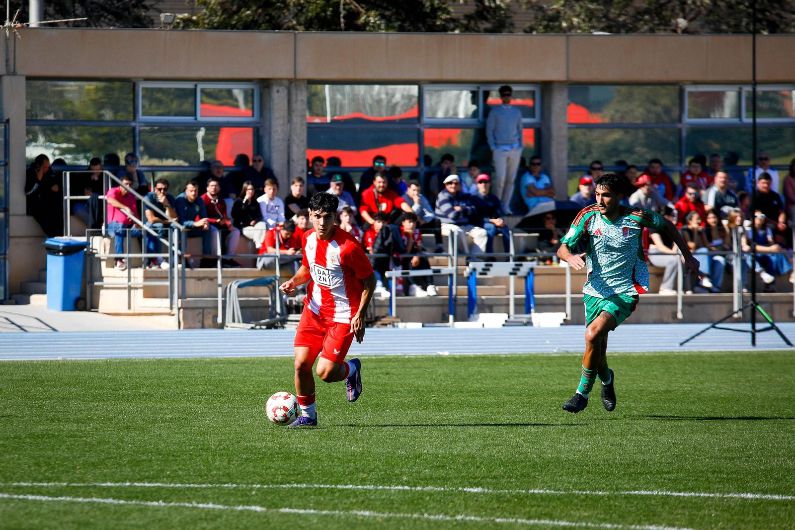 Las imágenes de Segunda RFEF entre Almeria B y recreativo de Granada