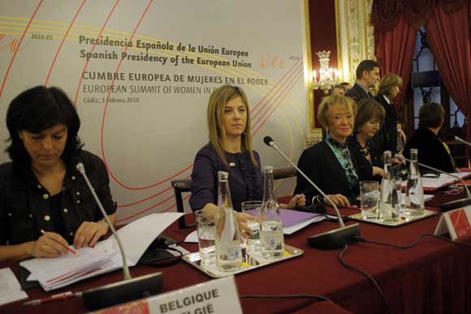 Con motivo de la presidencia española de la UE, las ministras se plantean desde Cádiz el reto de la "igualdad real"

Foto: Joaquin Pino-Joaquin Hernandez Kiki