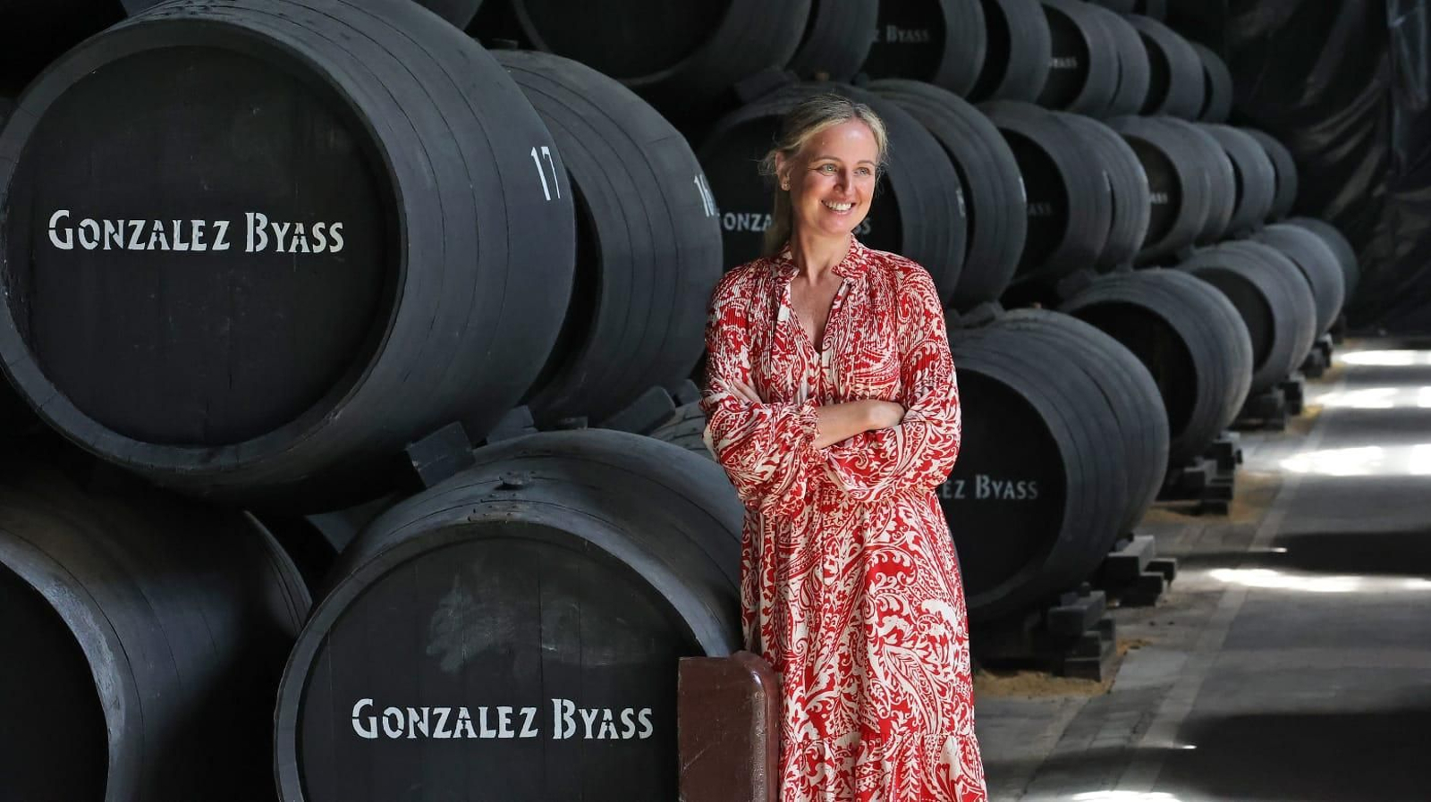 Imagen de Beatriz Vergara en la bodega.