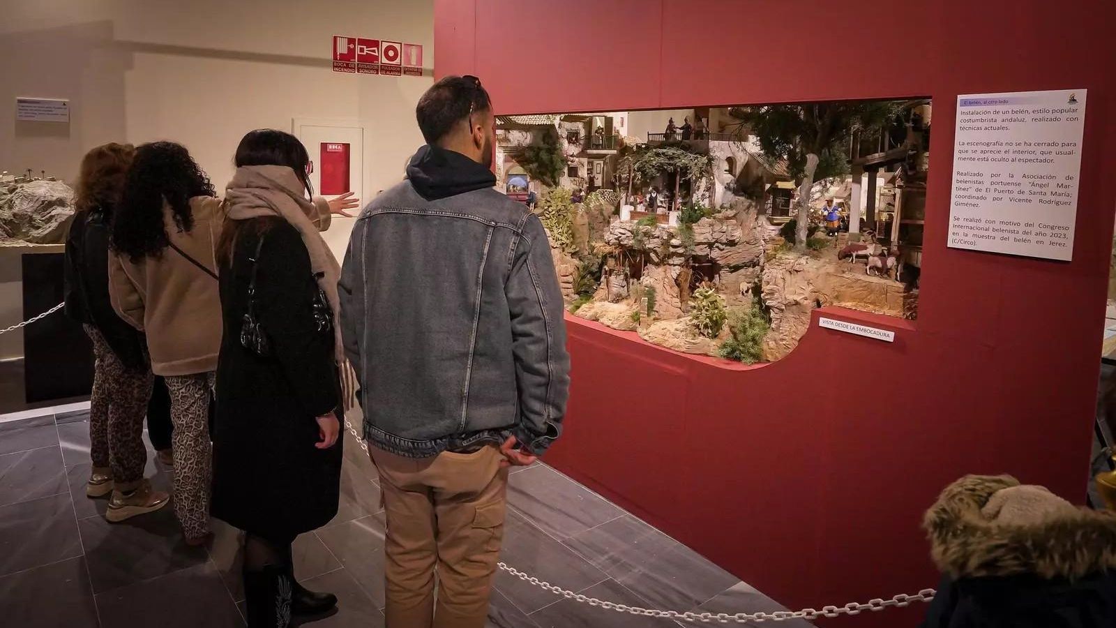 Exposición '50 Navidades montando el Belén' en Jerez.