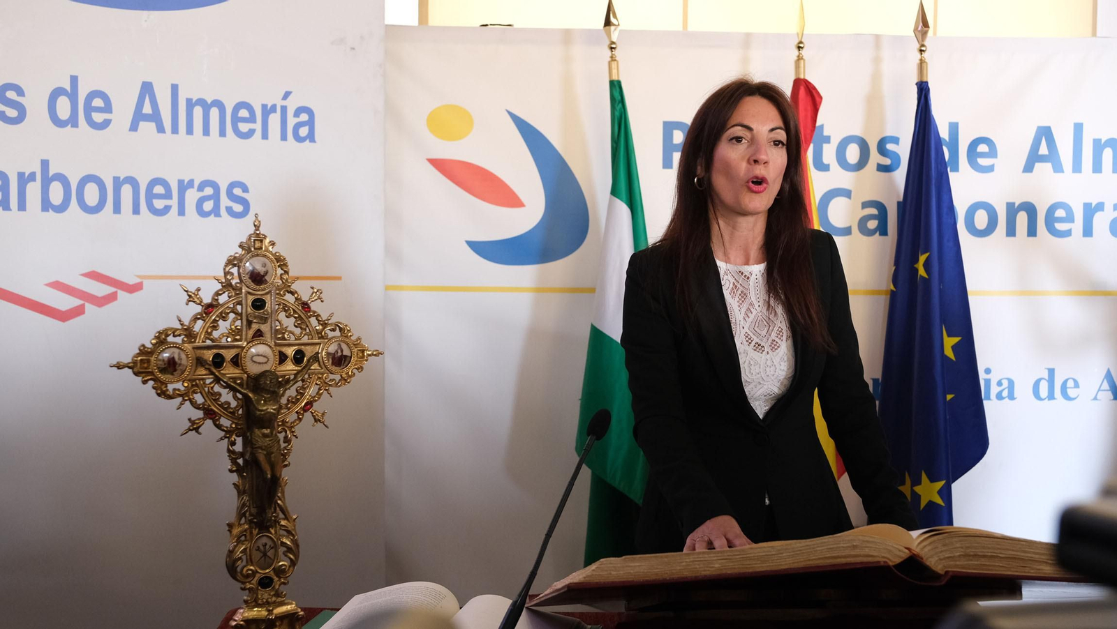 La toma de posesión de Rosario Soto como presidenta del Puerto de Almería