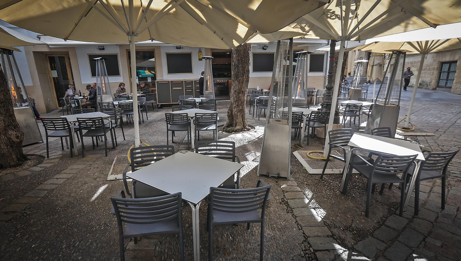 Poco ambiente en los bares del centro de Jerez