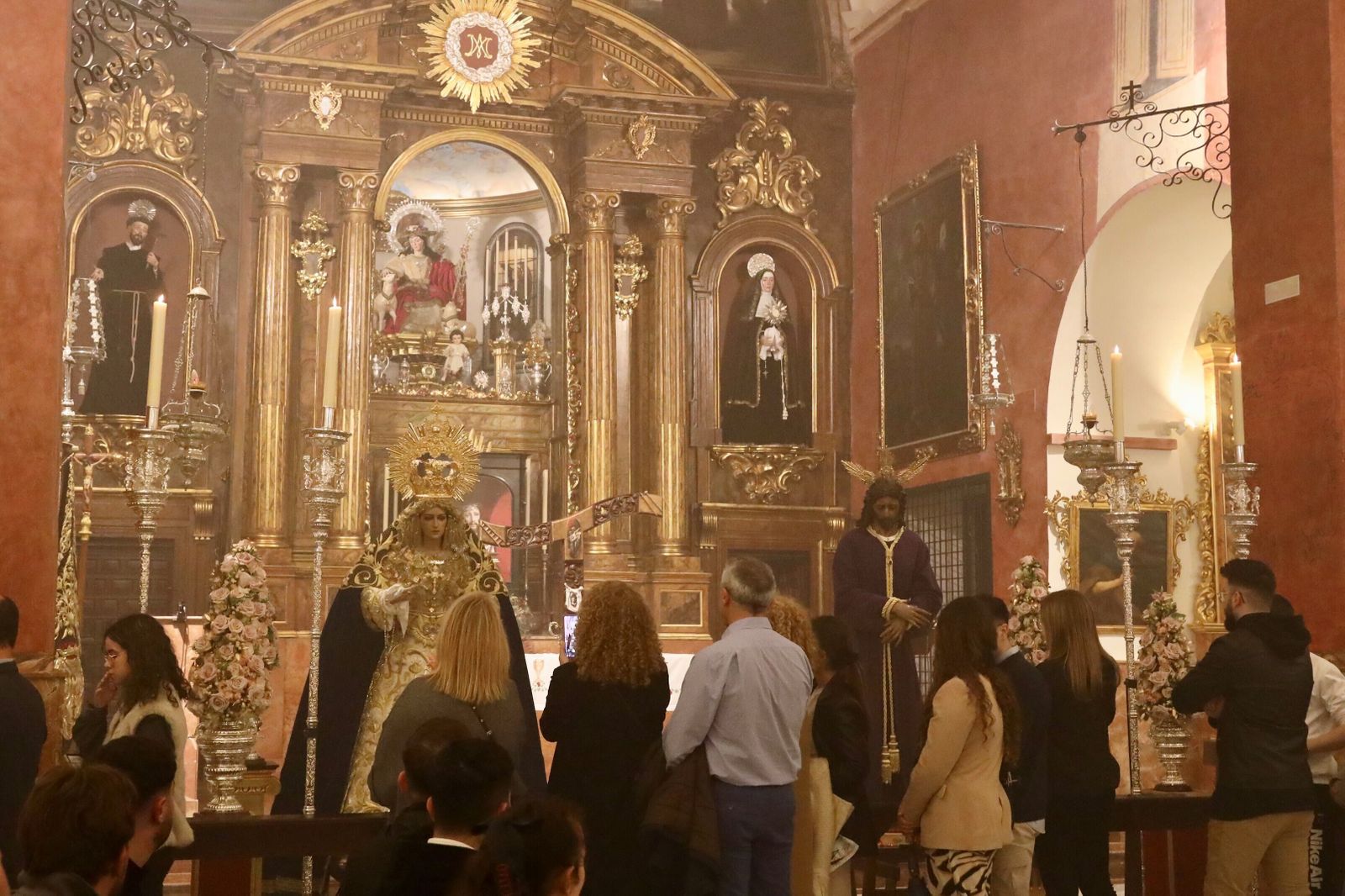 Las imágenes de Dulce Nombre, que sacrificó su estación de penitencia en Málaga