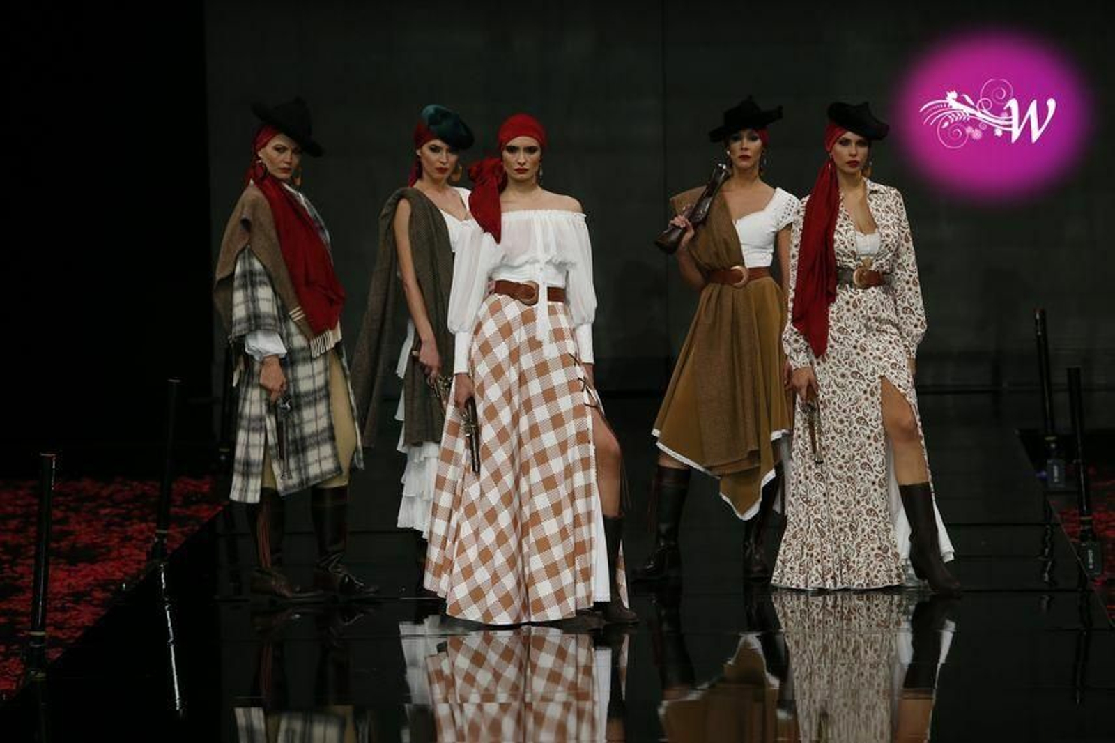 Todas las fotos del desfile de Pilar Rubio en Simof 2020