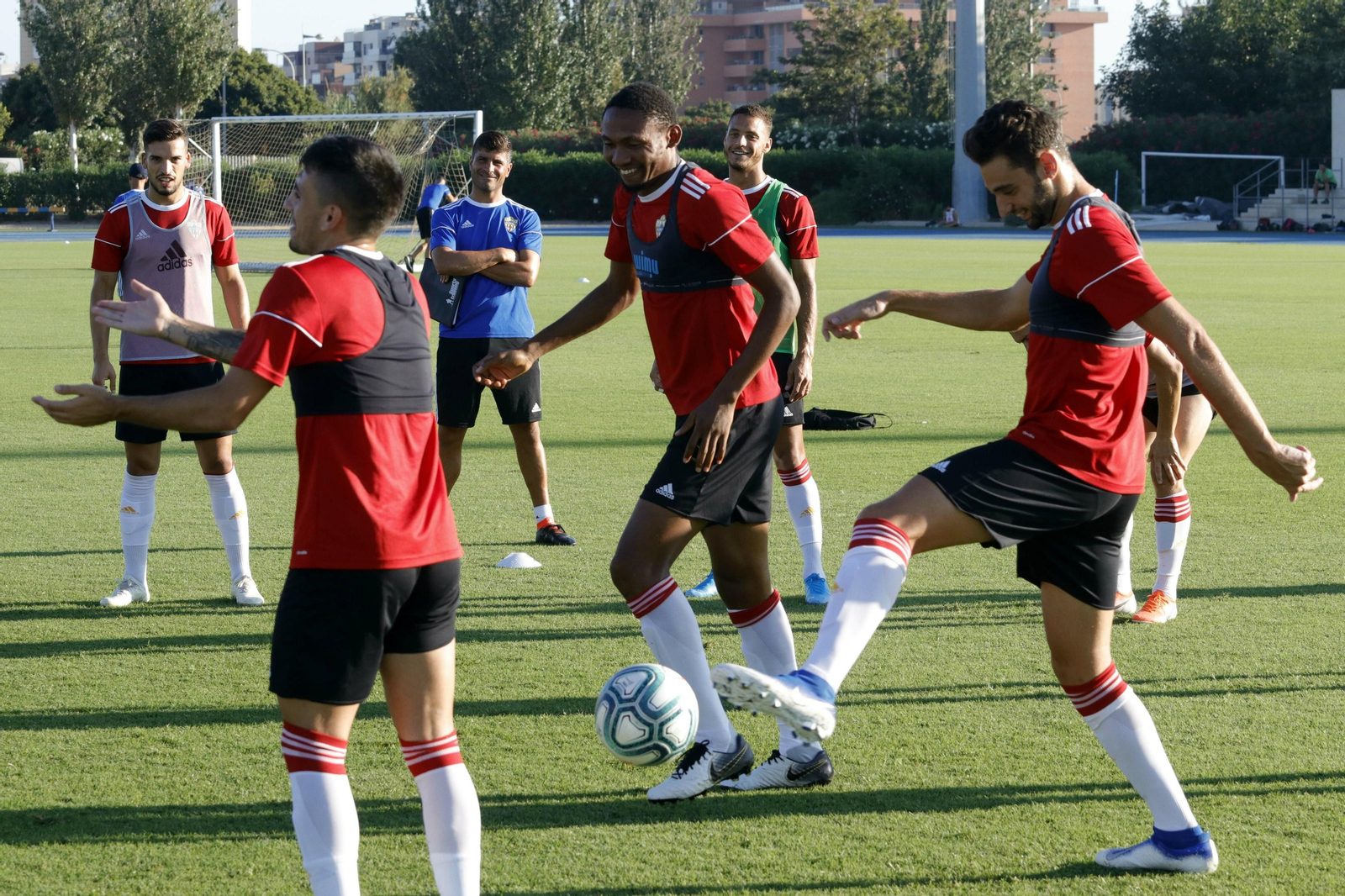 Entrenamiento en el anexo.