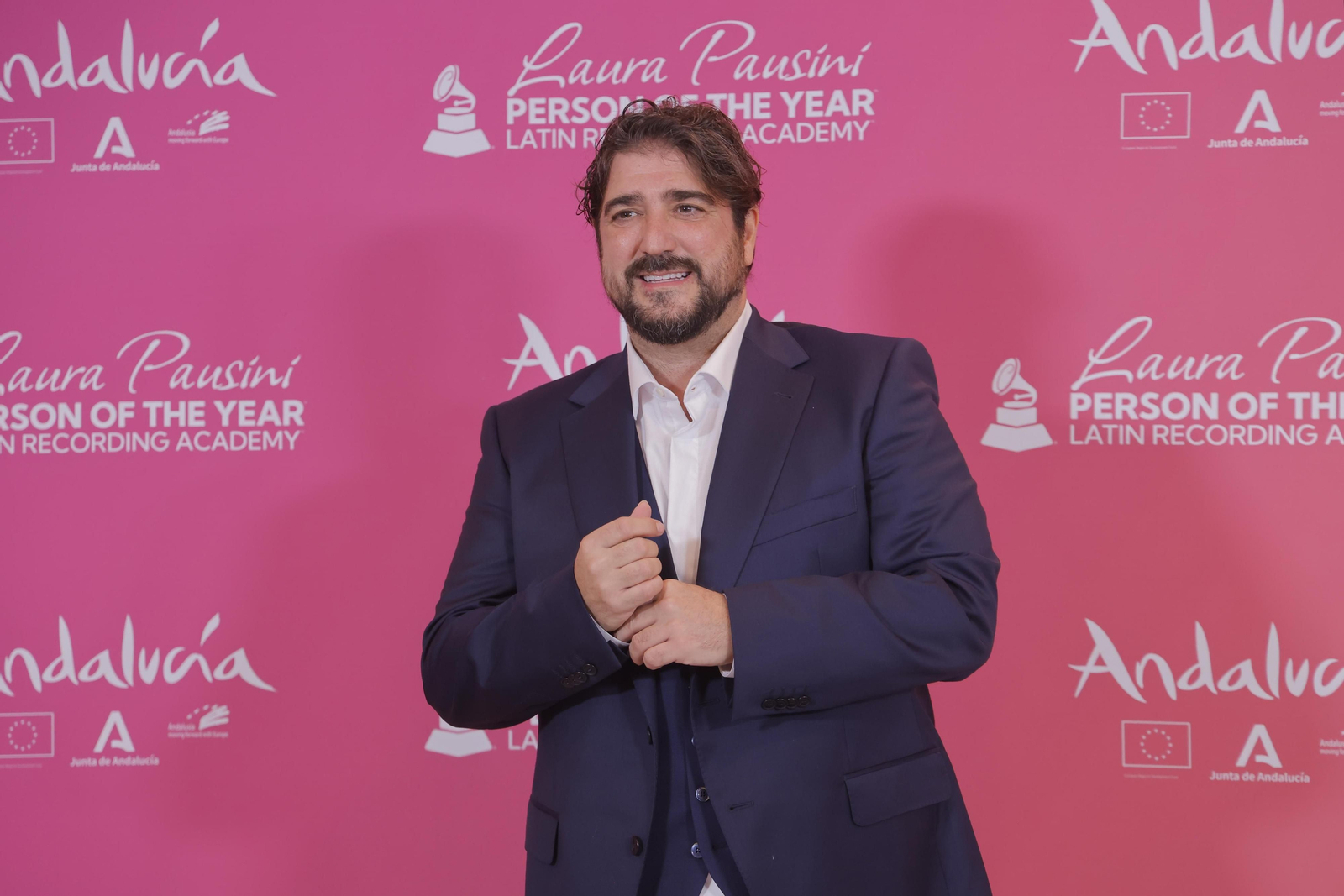 El homenaje a Laura Pausini en los Grammy Latinos de Sevilla, en imágenes