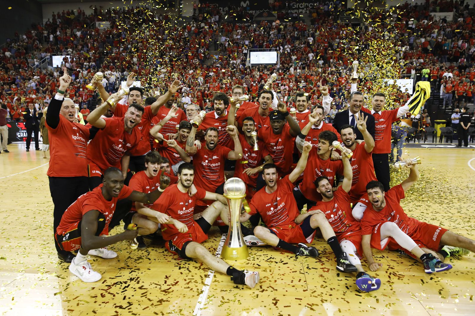 El ascenso se logró ante el CB Almansa en un Palacio de Deportes repleto.