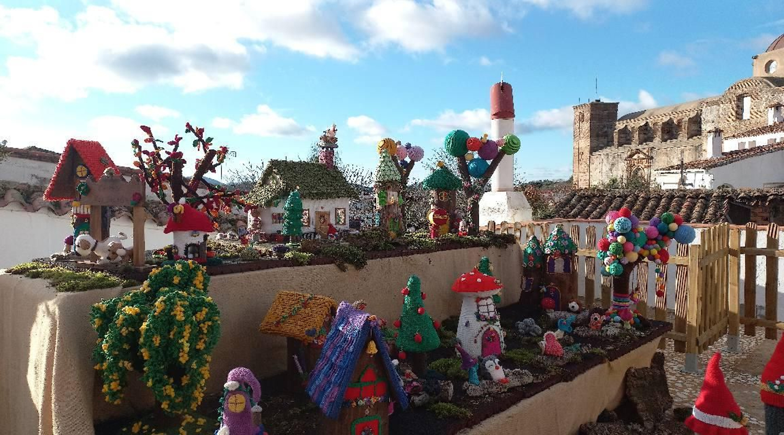 El pueblo de Huelva que se viste de croché por Navidad