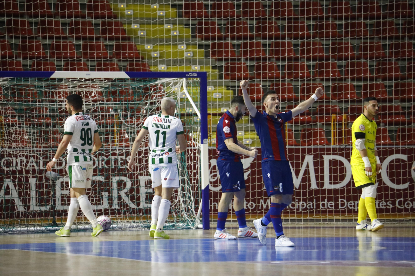 Las imágenes de la remontada del Córdoba Futsal ante el Levante