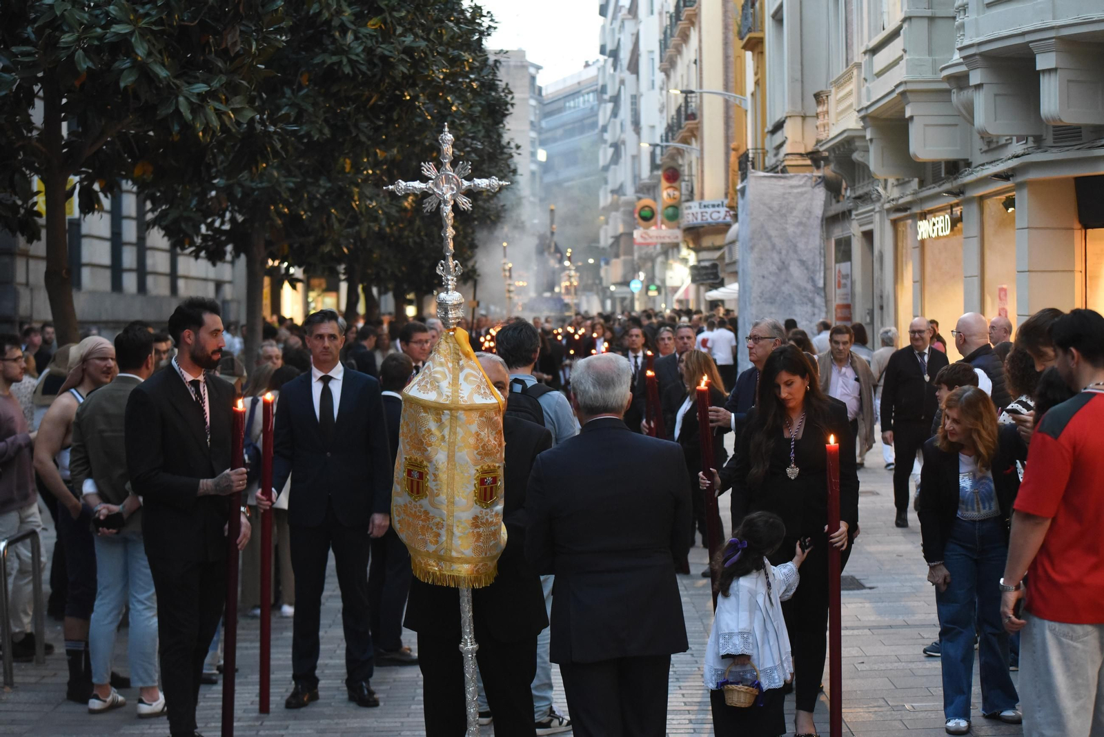 El vía crucis del Señor del Soberano Poder de Córdoba, en imágenes