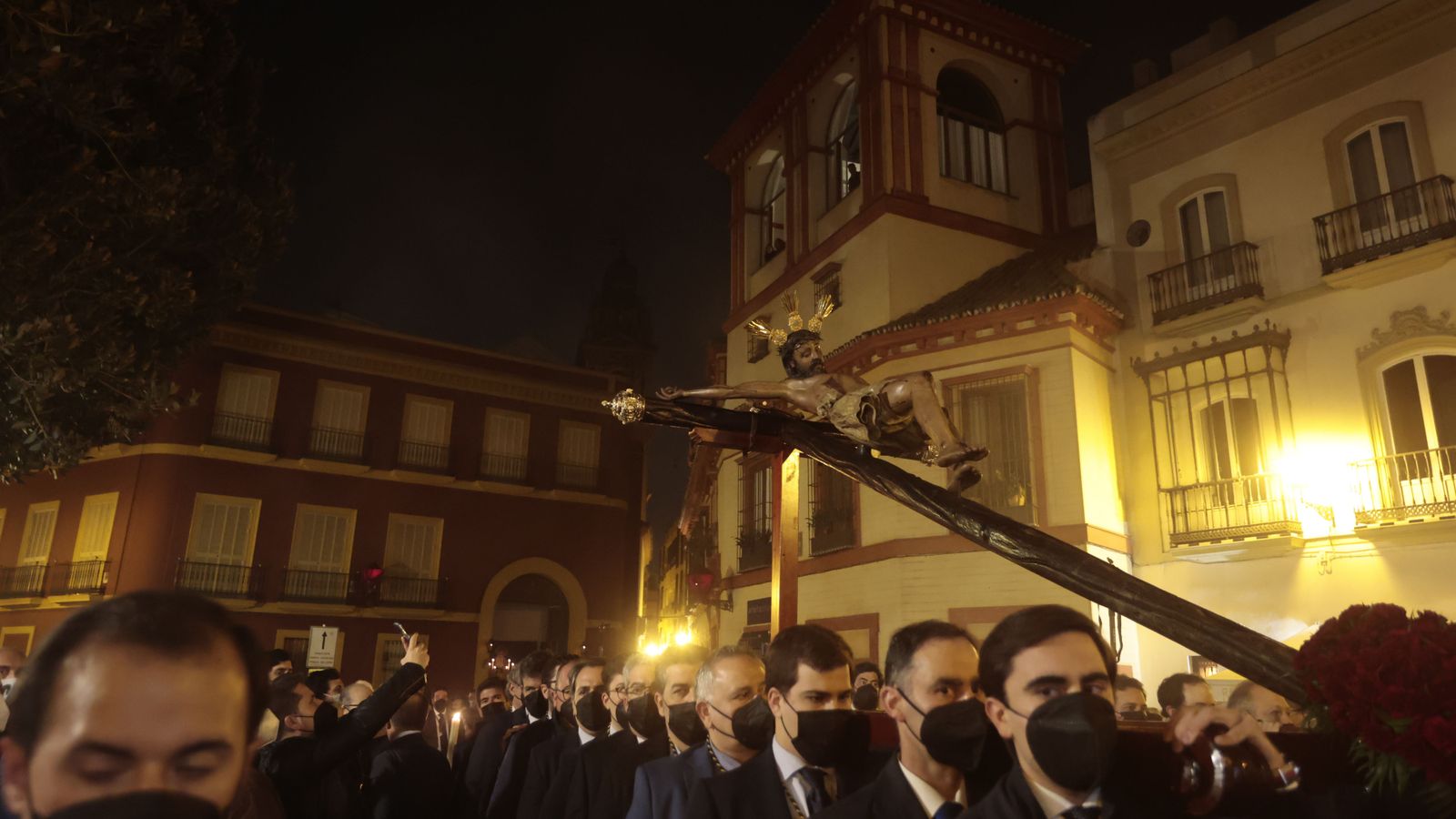 Las imágenes del traslado del Cristo de Burgos