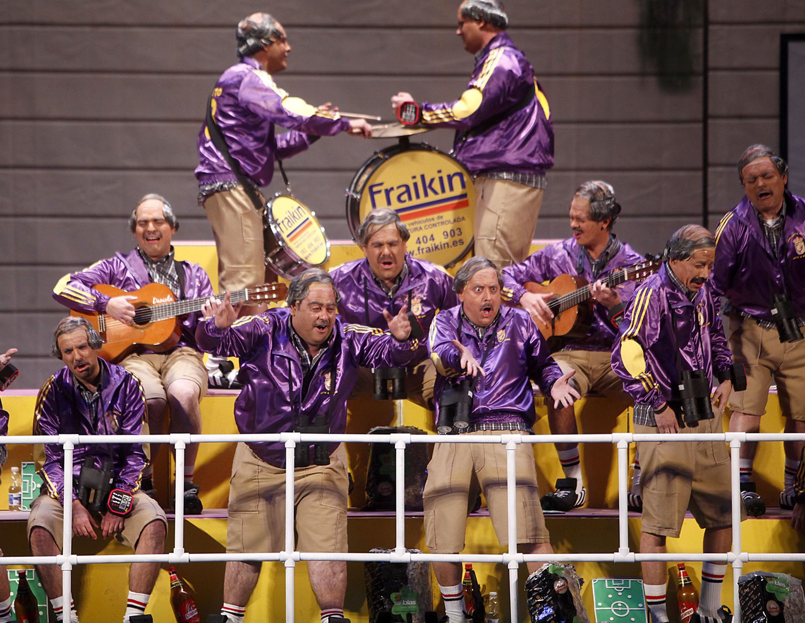 Las imágenes de la decimoctava función de clasificatorias