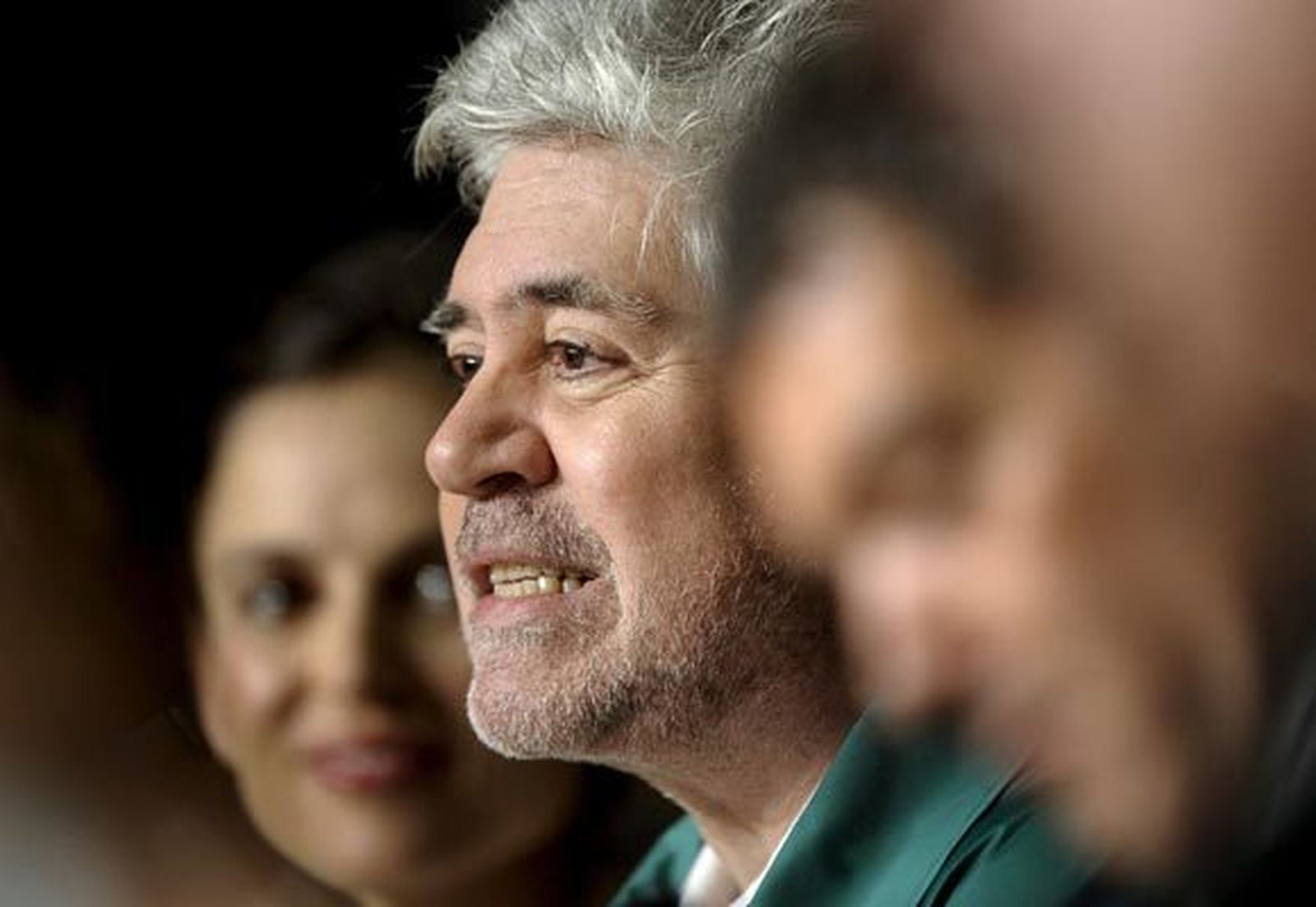 Almodóvar: "El cuerpo me pedía riesgo y es un lujo que me puedo permitir"