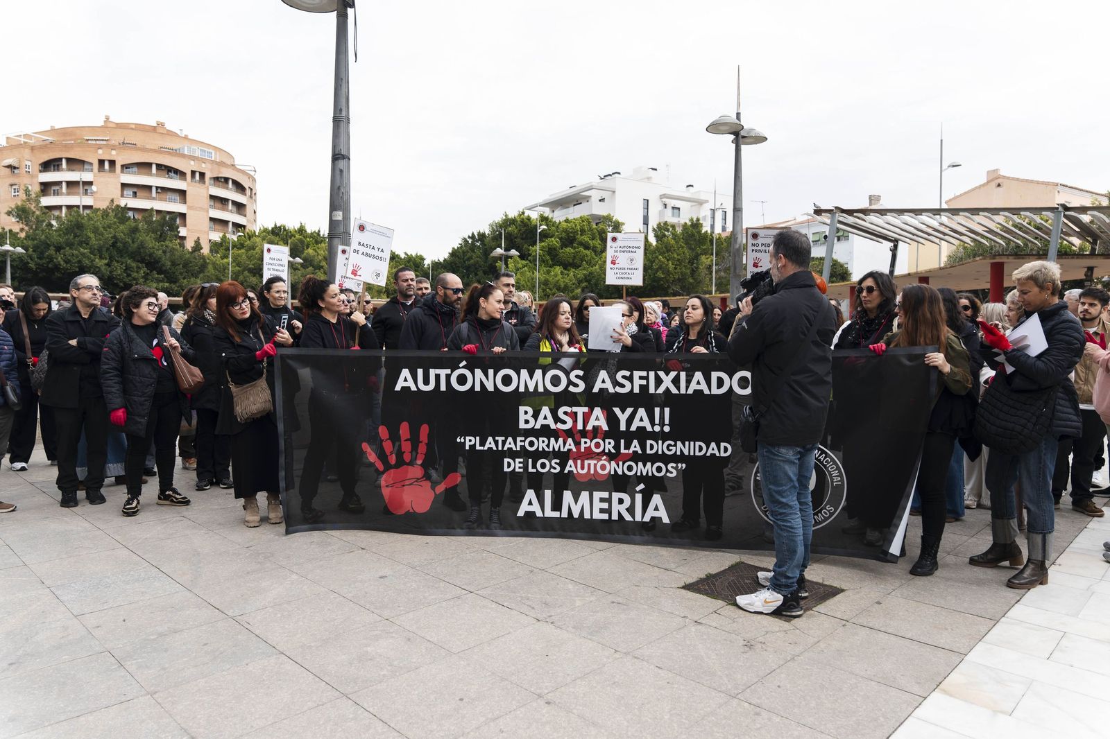 Las imágenes de la Manifestación de la Plataforma por la Dignidad de los Autónomos en Almería