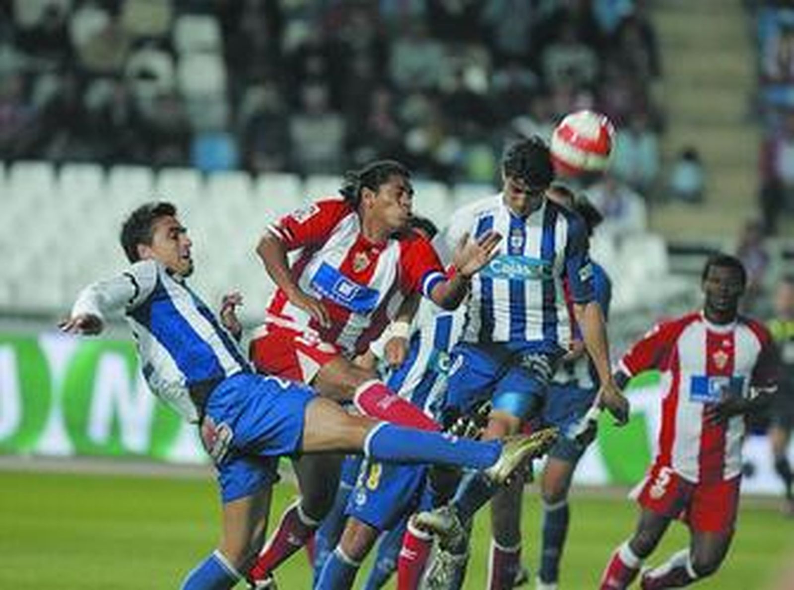 Un triunfo asegura la permanencia