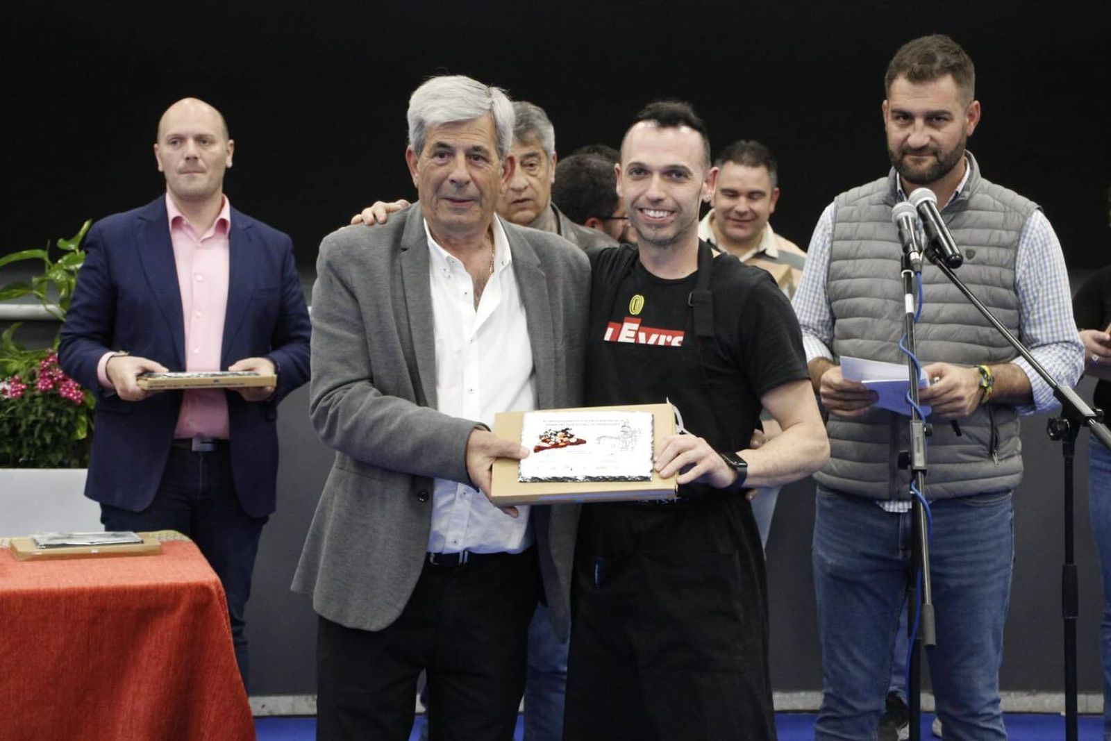 La clausura de la I Feria del Queso de Los Pedroches en Hinojosa del Duque, en imágenes