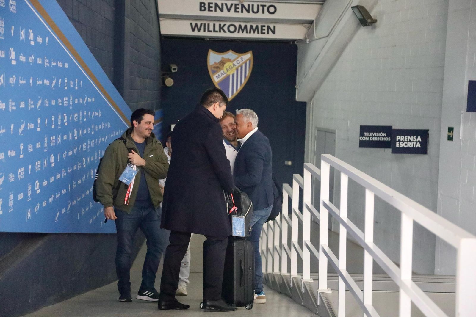 La visita de la AFE a La Rosaleda para reunirse con el Málaga CF, en fotos