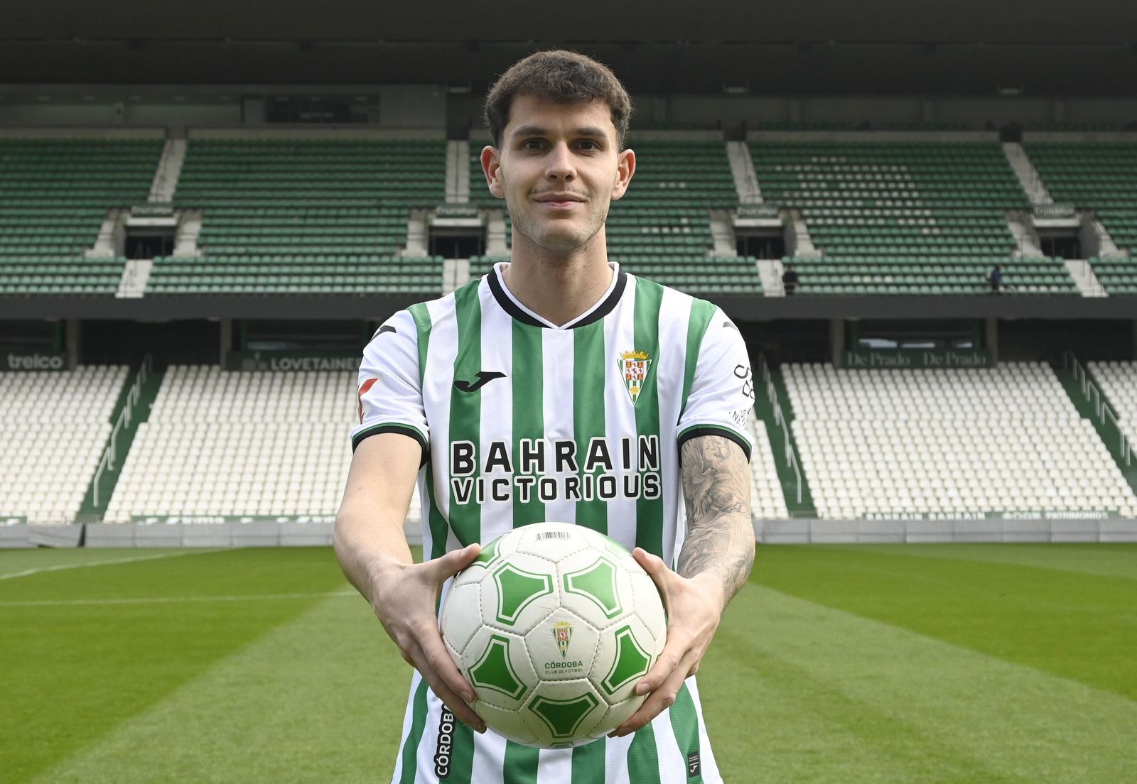 Las mejores fotos de la presentación de Trilli con el Córdoba CF