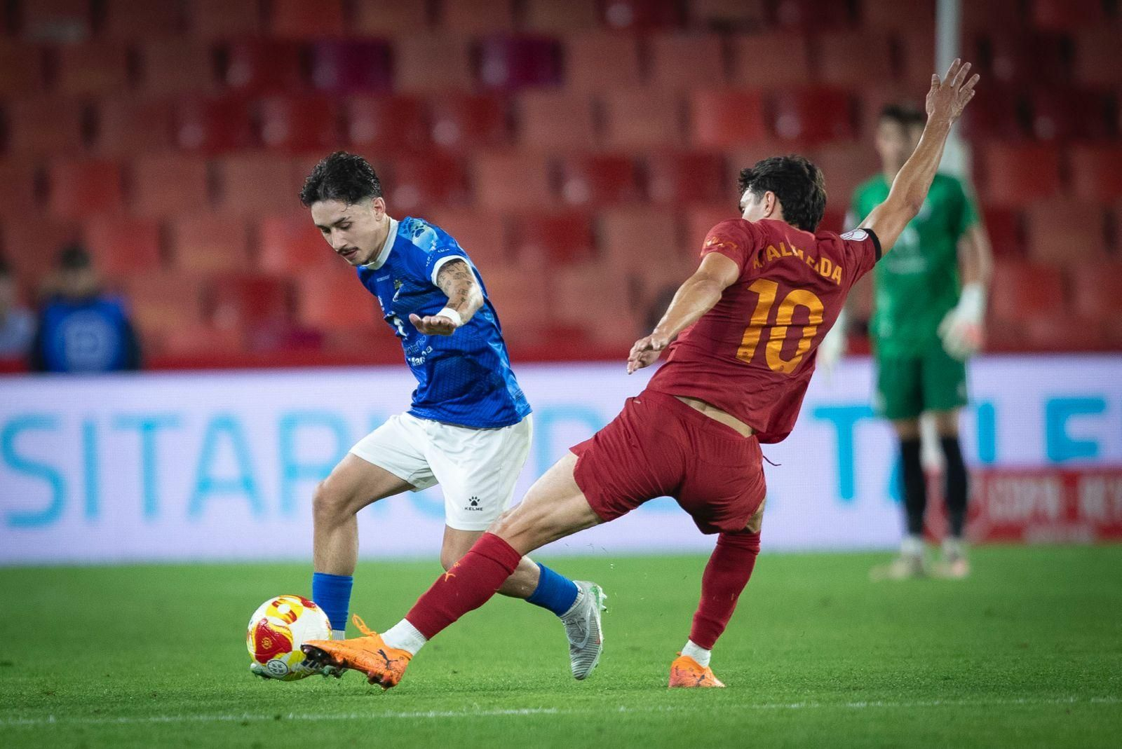Las mejores imágenes del duelo copero entre UD Maracena y Valencia CF