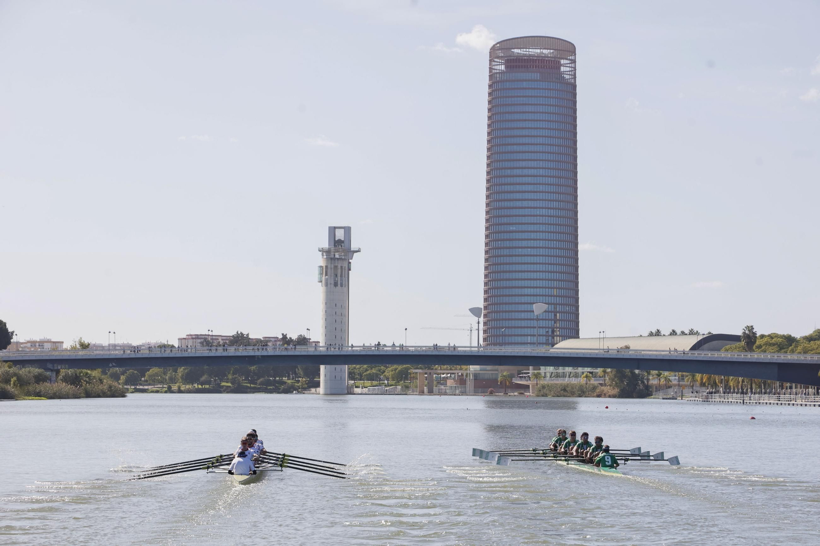 Las imágenes de la regata Sevilla-Betis