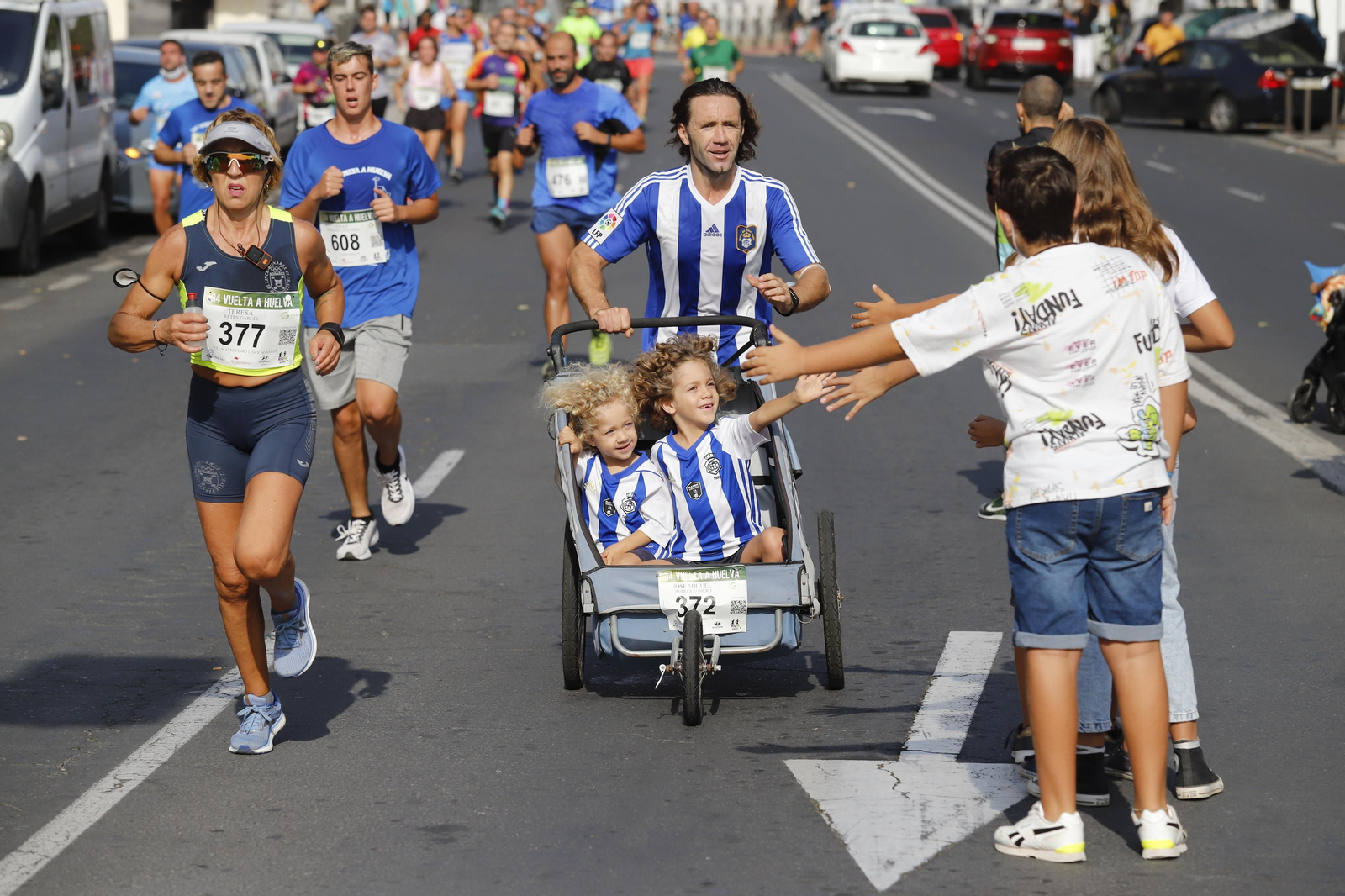 Las imágenes de la vuelta a Huelva de atletismo