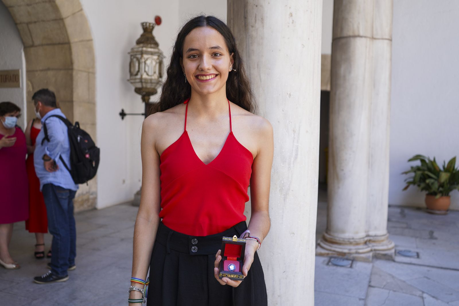 Fotos: estos son los 30 mejores estudiantes de selectividad en Granada homenajeados por la UGR