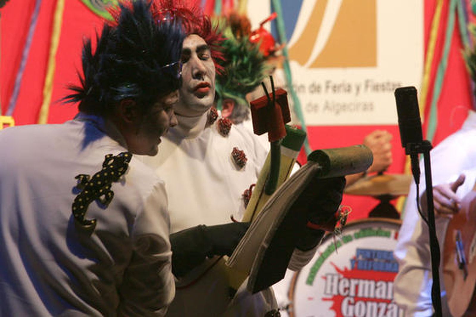 La agrupación 'El hombre del tiempo'./Fotos:J.M.Quiñones

Foto: J.M.Q.