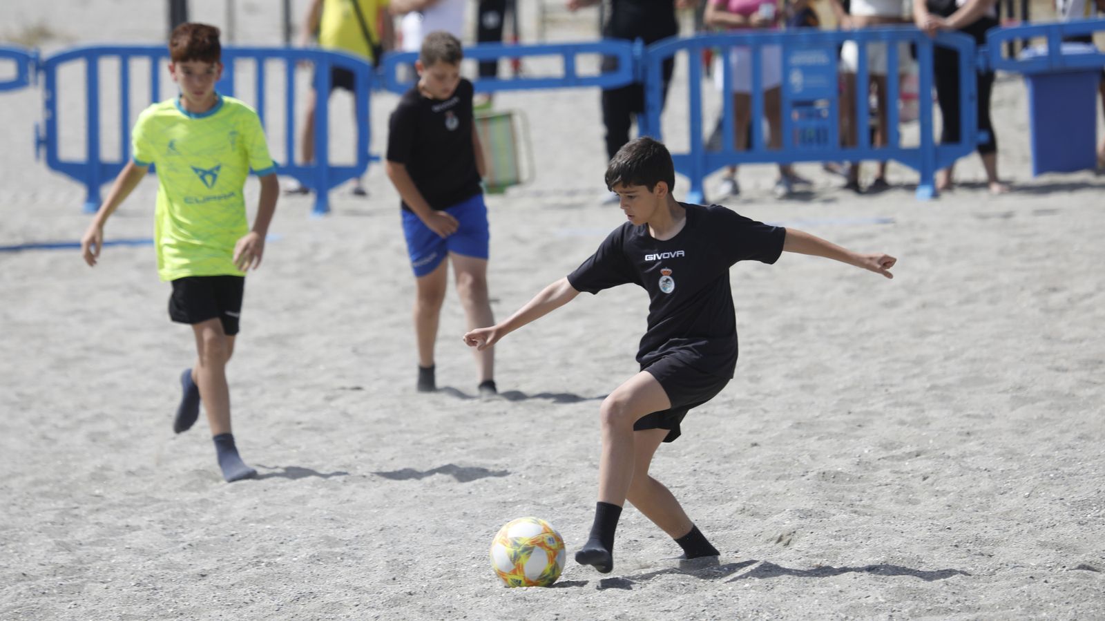 Las fotos de la III Copa Provincial de fútbol playa Ciudad de La Línea