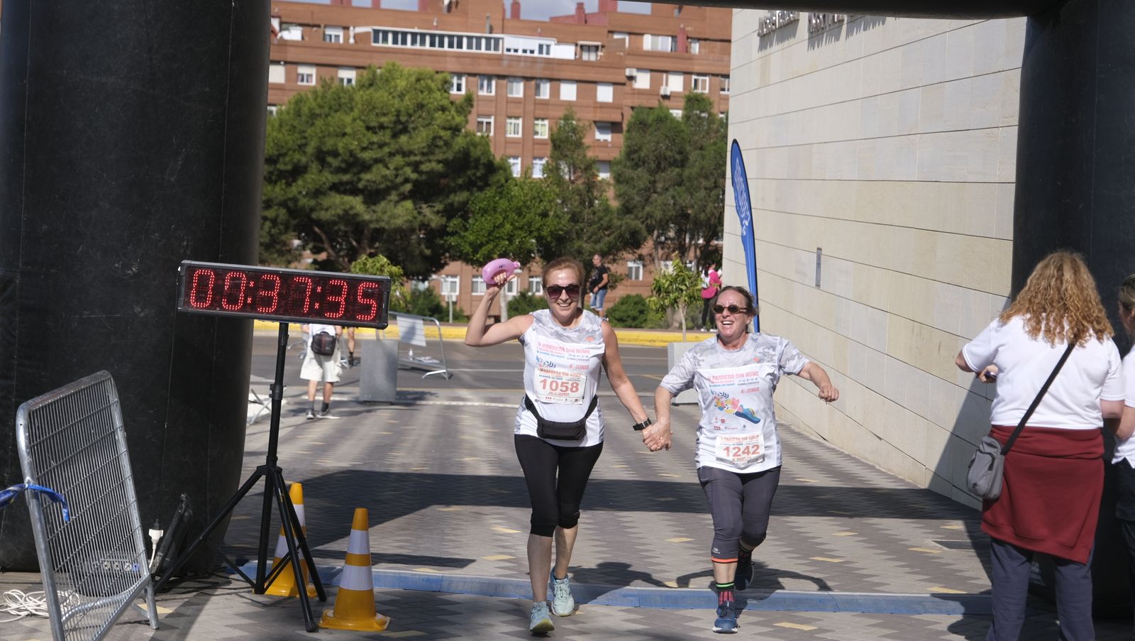 Imágenes de la II Carrera Sin Humo, en Almería