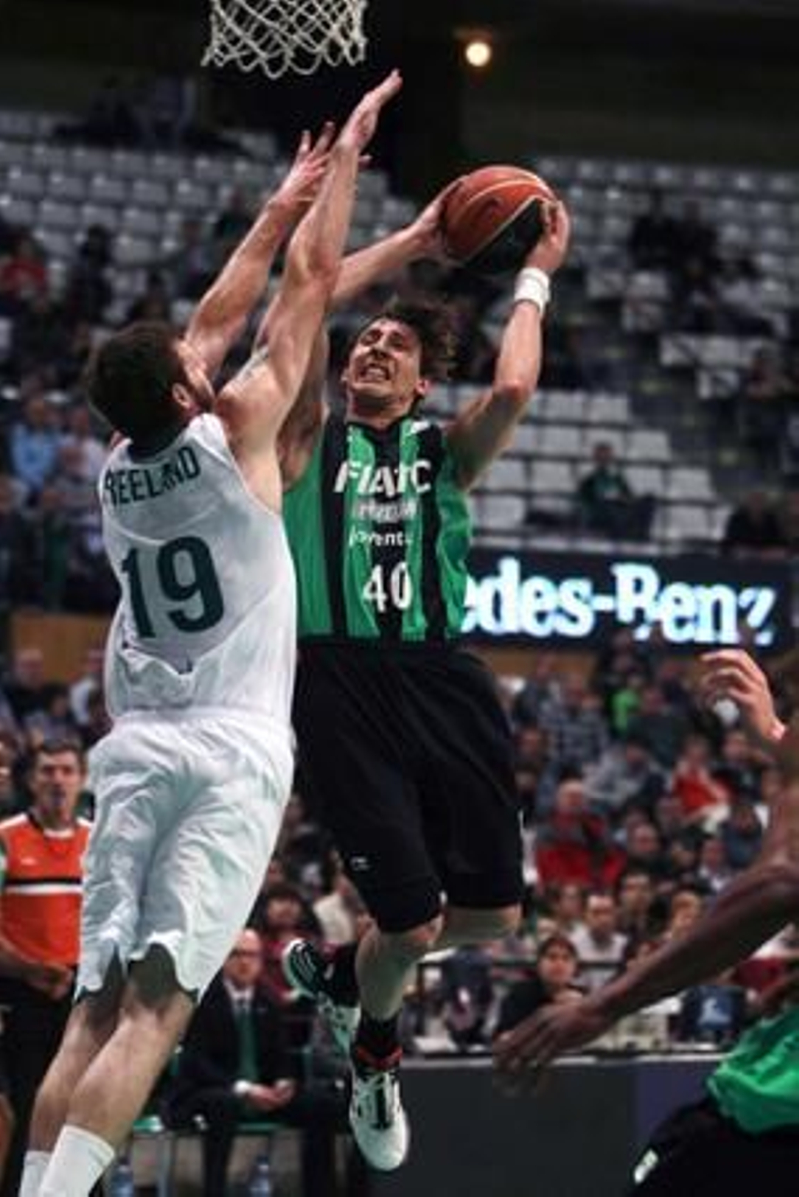 Encuentro entre el Joventut-Unicaja 

Foto: EFE / ACB