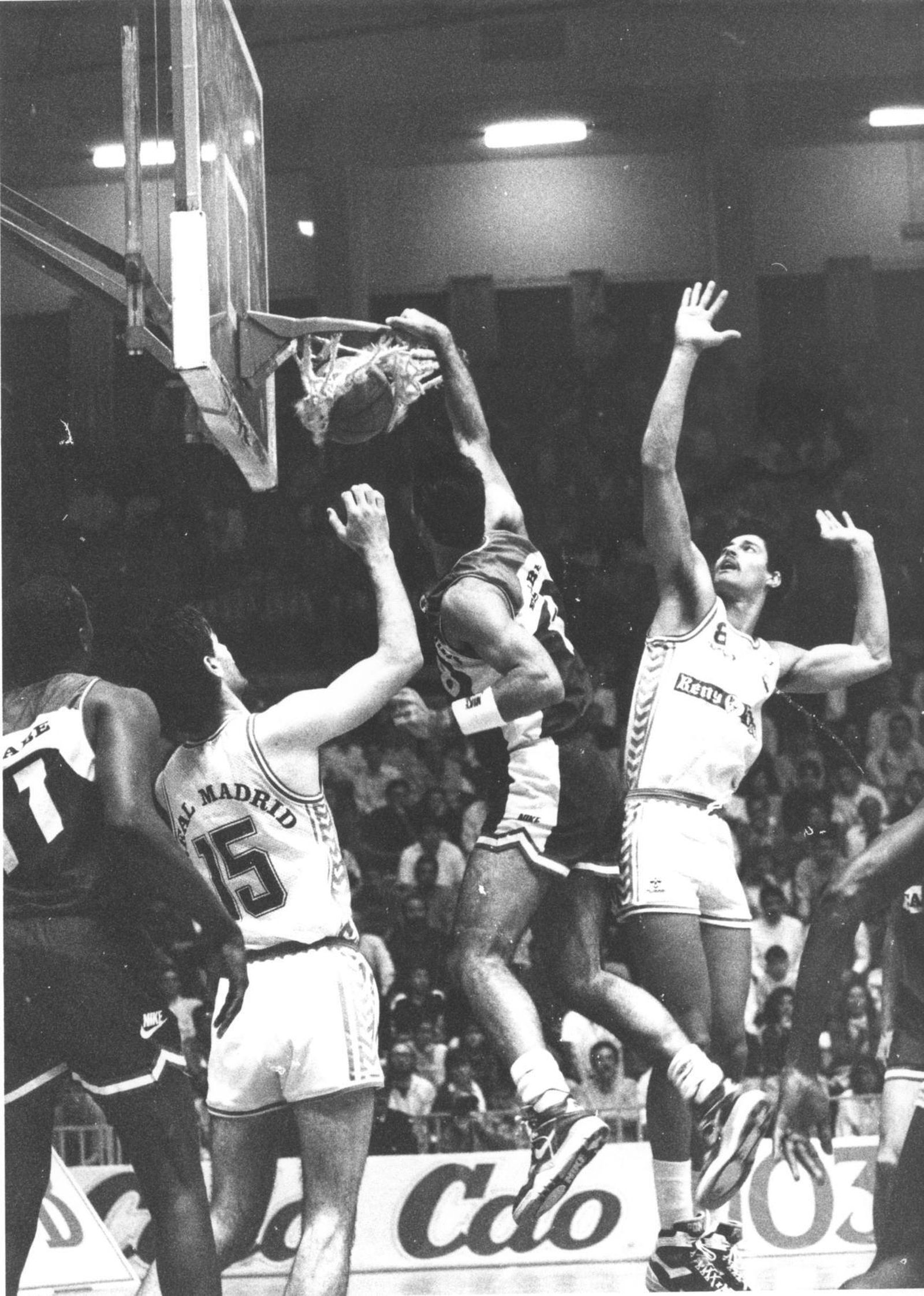 Joe Arlauckas machaca.