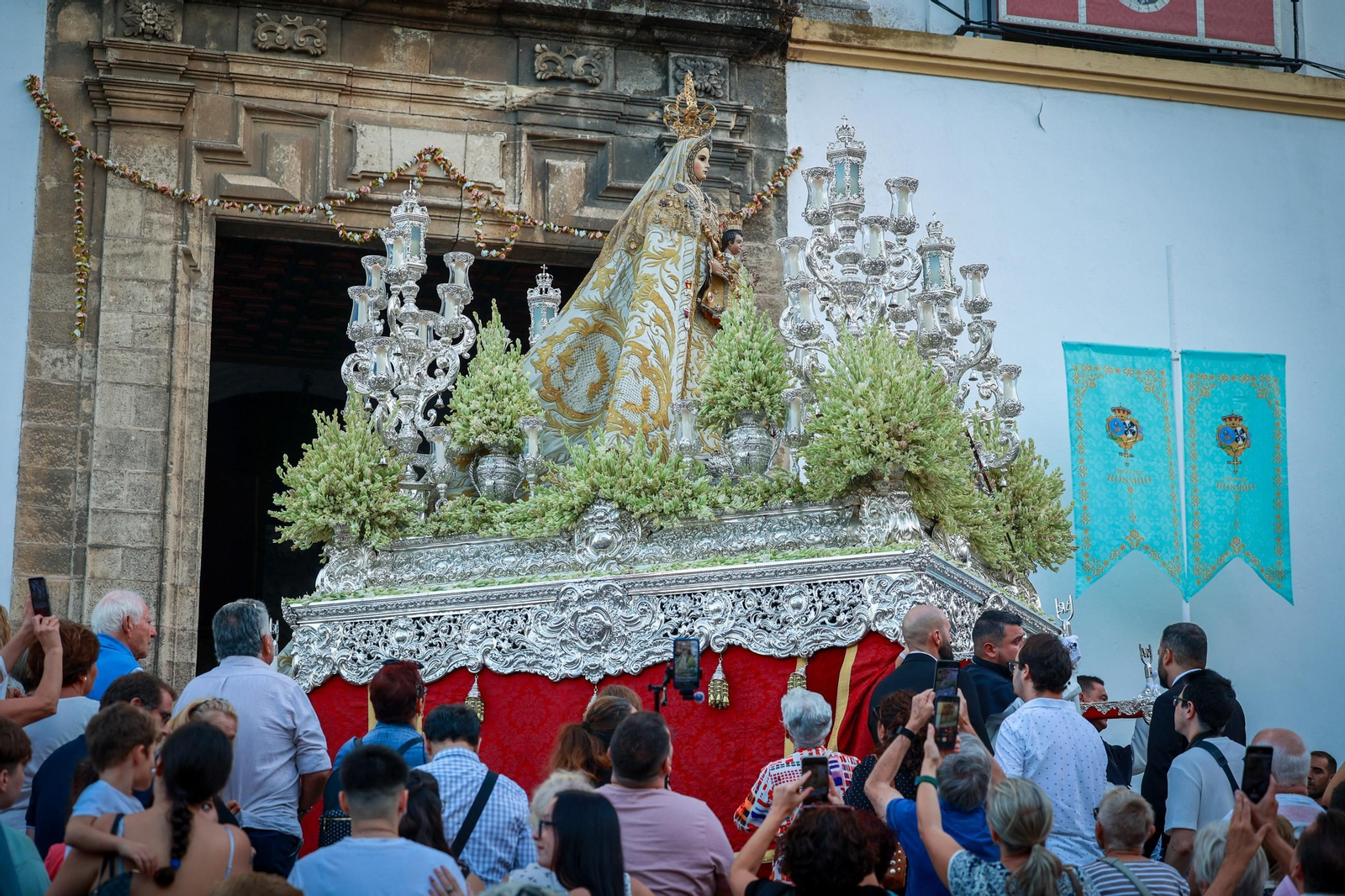 Las imágenes de la procesión de la Patrona por las calles de Cádiz