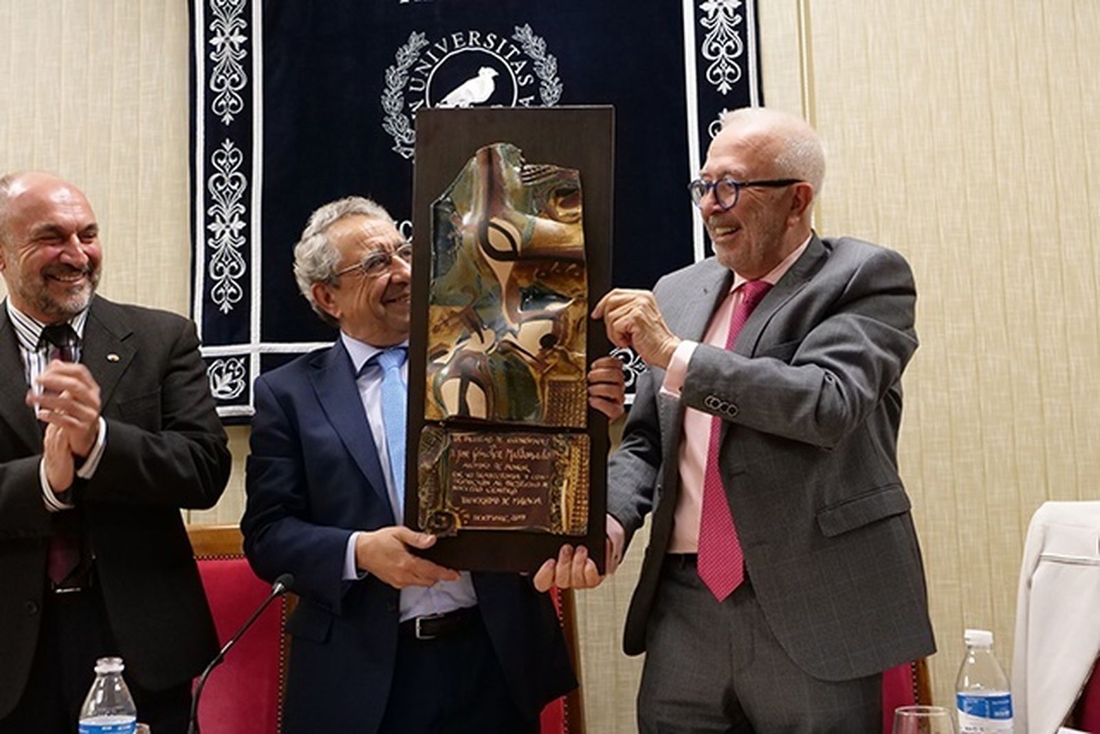 José Sánchez Maldonado, distinguido como Alumno de Honor.