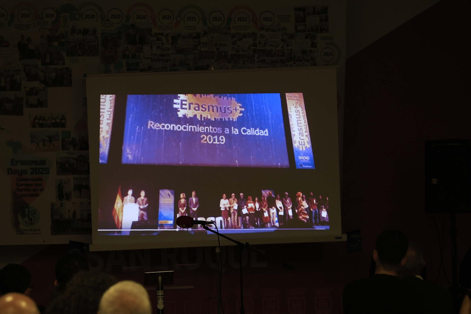 Las fotos del homenaje póstumo a Marian Díaz, directora de la Escuela Oficial de Idiomas de San Roque