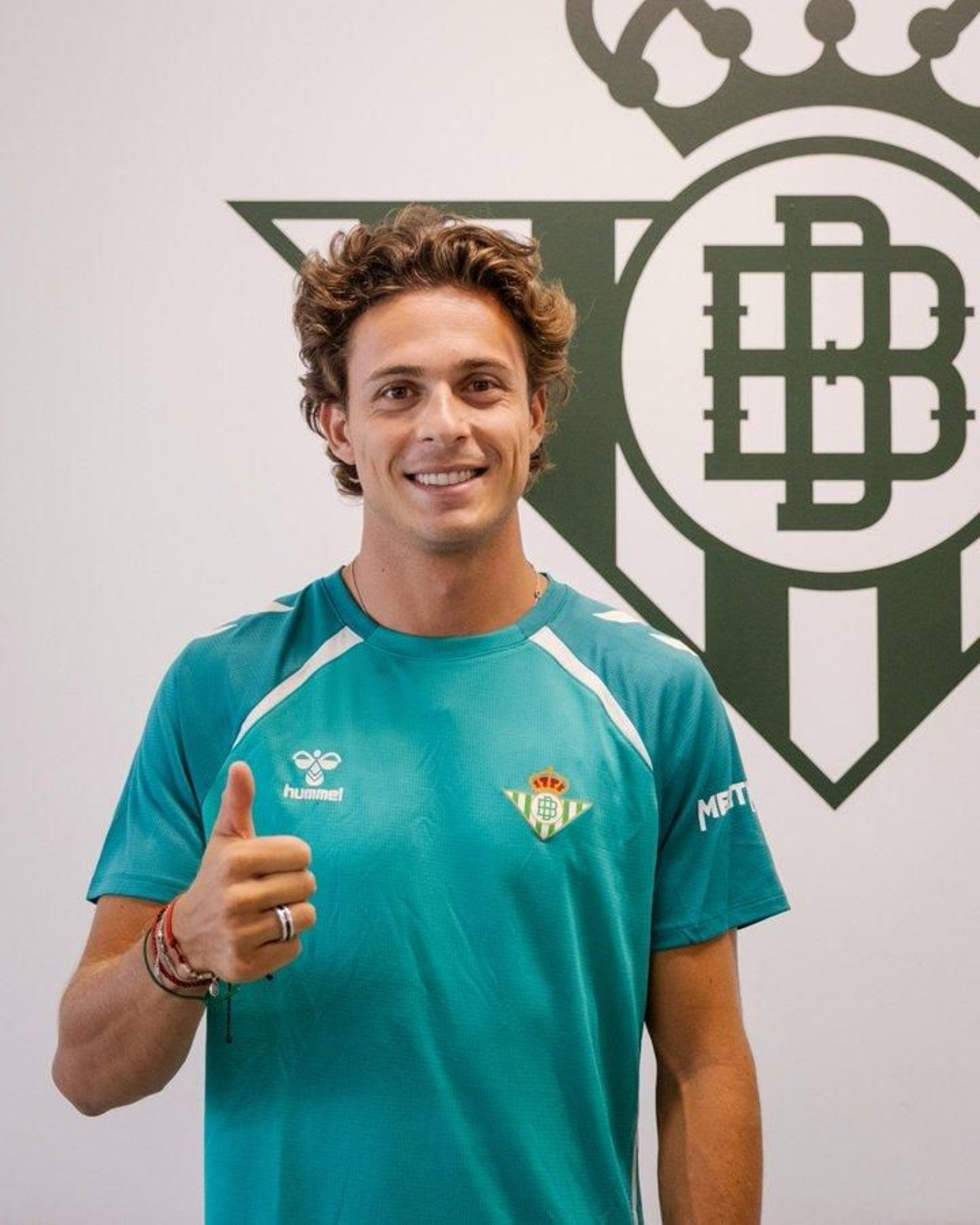 Las fotos del Betis con los recién llegados a Almancil