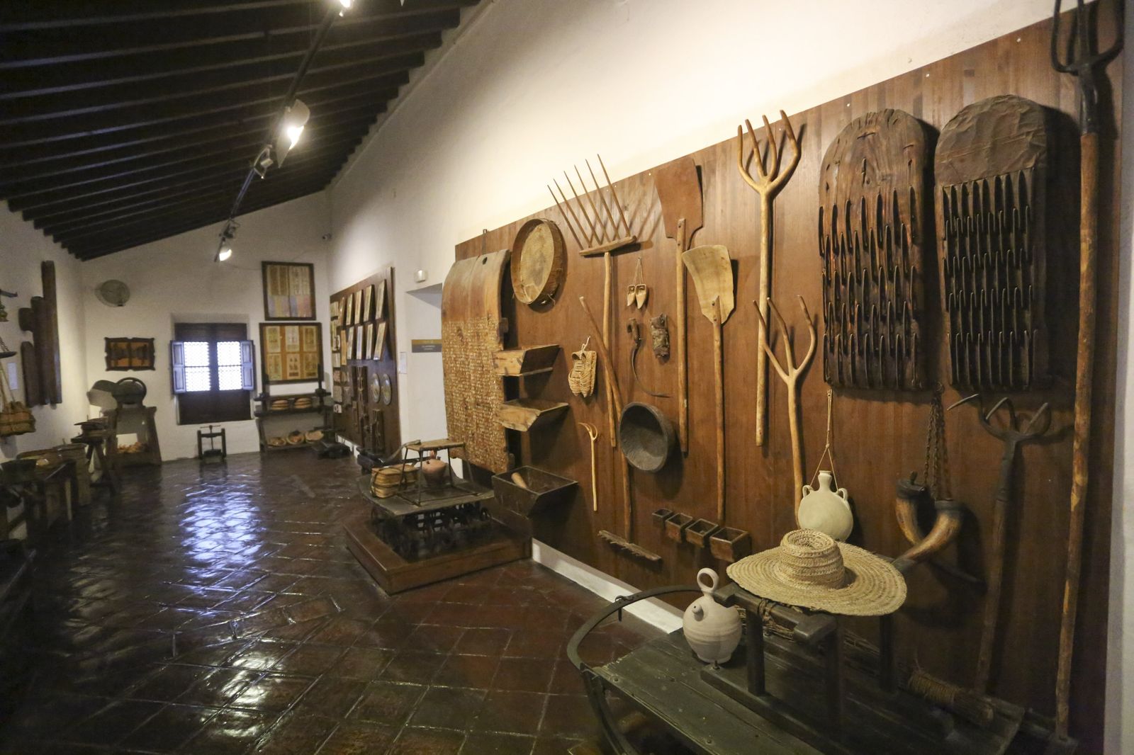 El Museo de Costumbres y Artes Populares tras su rehabilitación en imágenes