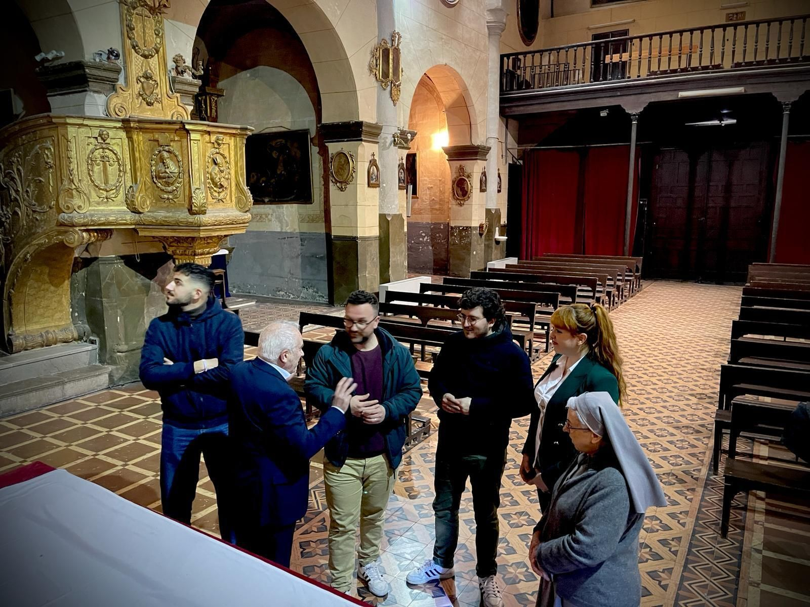 La Federación de Cofradías inicia la adecuación de la iglesia de Santiago La Federación de Cofradías inicia la adecuación de la iglesia de Santiago