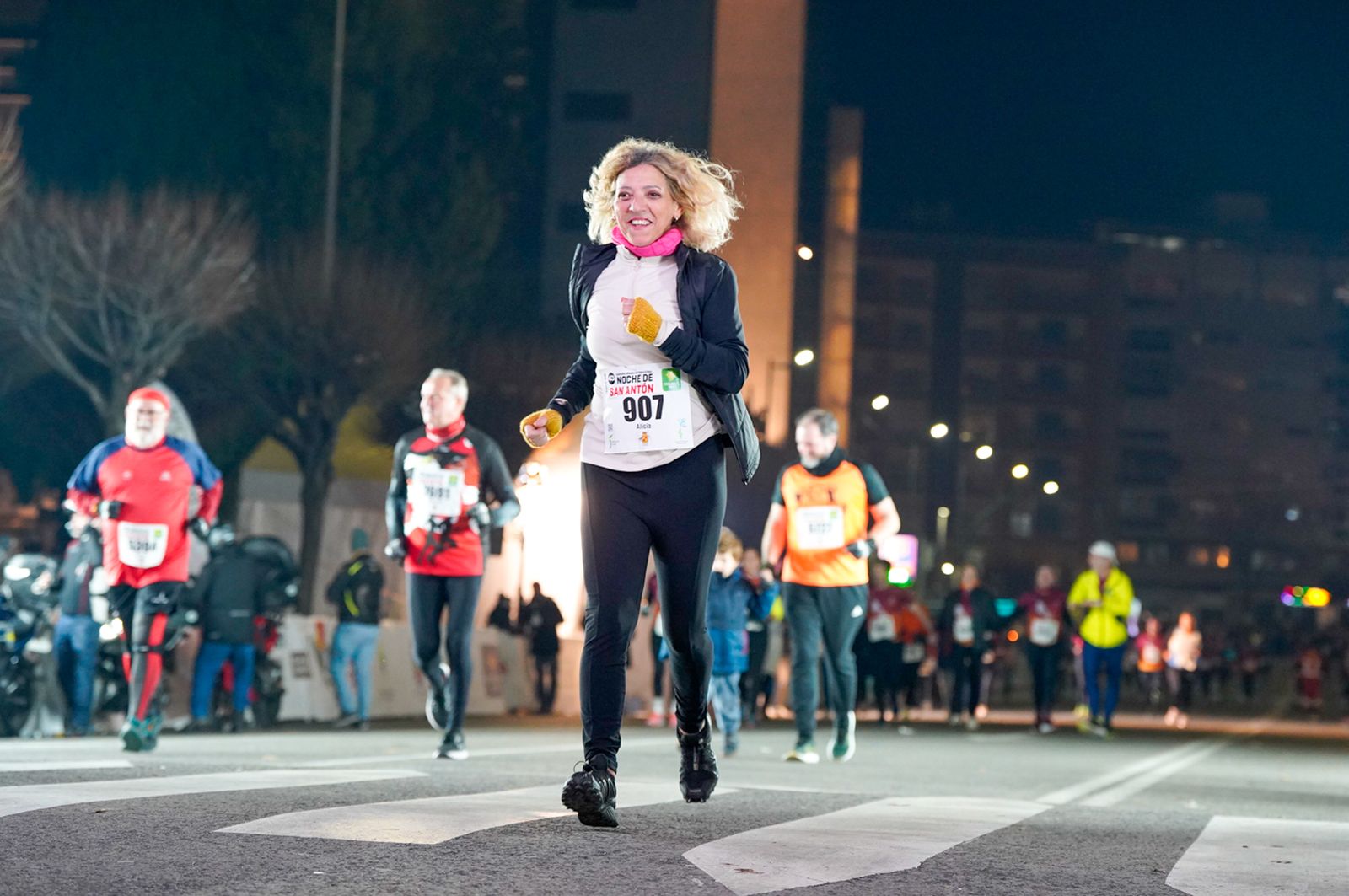 En imágenes: búscate en tu llegada a meta de la Carrera de San Antón 2026 (5)