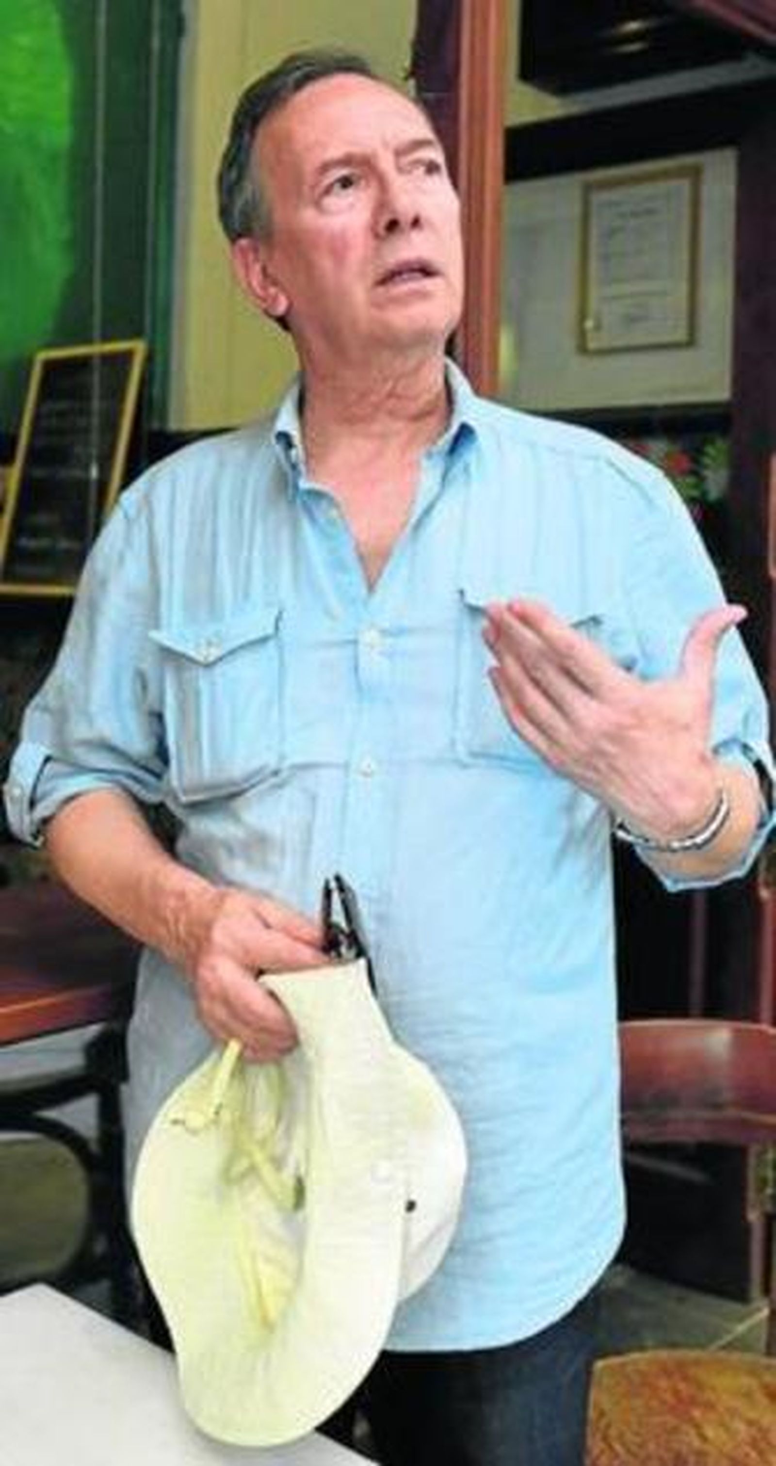 Francisco Núñez Roldán, en la taberna Pica-Lagartos, en Hernando Colón.