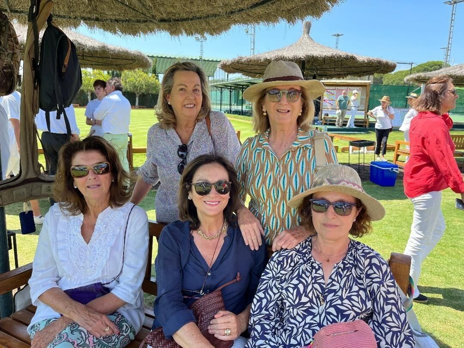 Mamen Barbadillo, Marili Armario, Coli Tejero Lacave, Charo Mozo y Leonor Lacave Gómez.