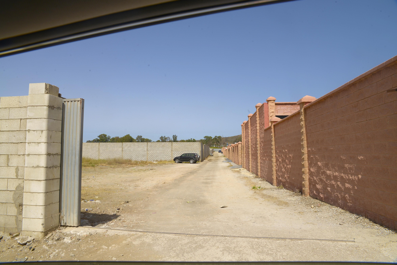 Fotos de las narcourbanizaciones del El Zabal en La Linea