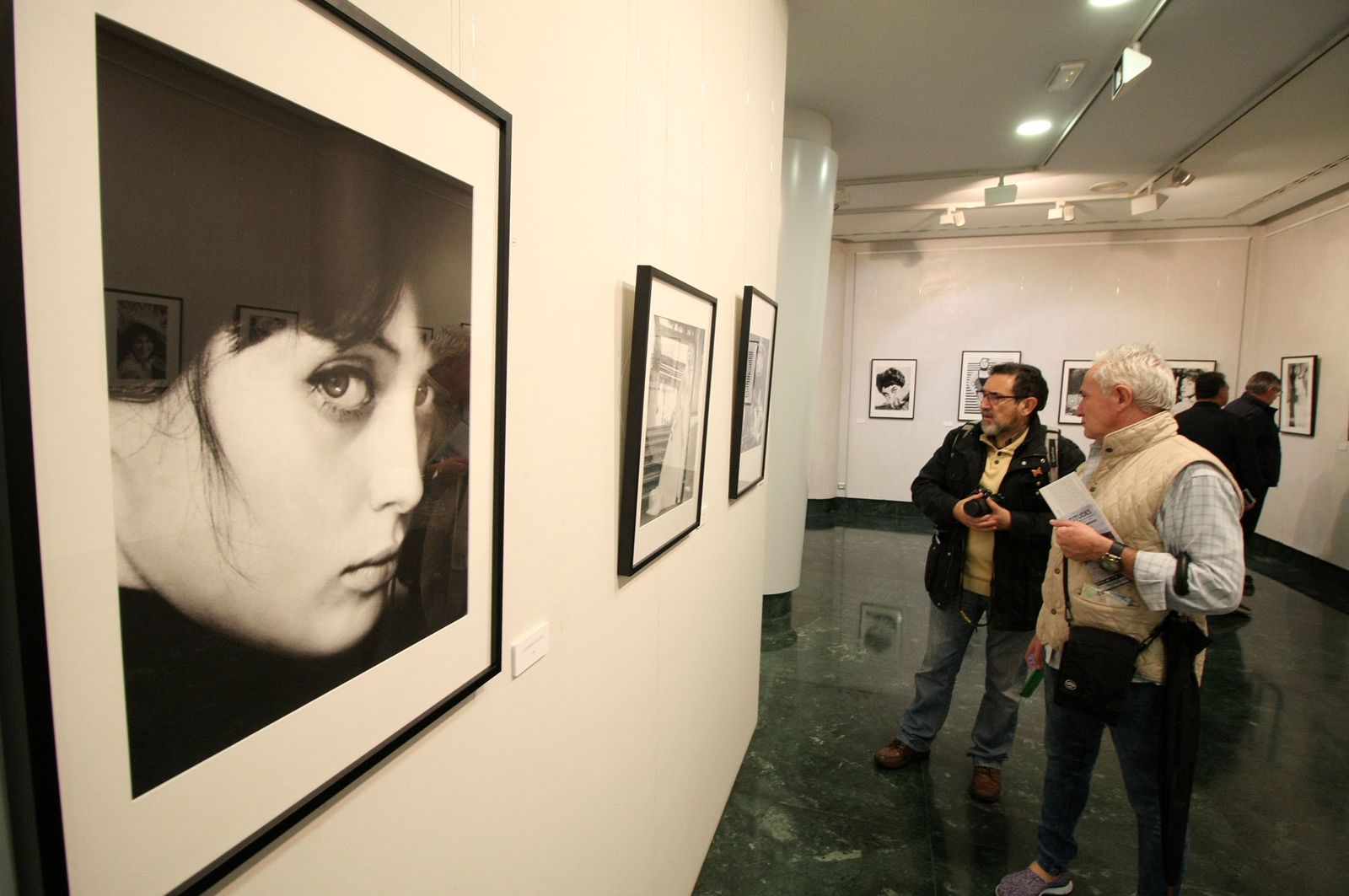 Latitudes. Exposiciones de Alberto Korda y de Pedro Luis Raota