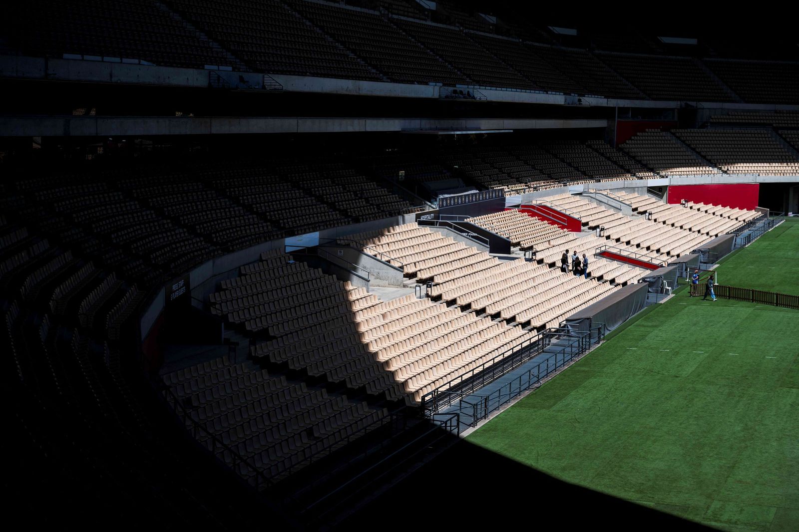 Así es la adaptación del Estadio de la Cartuja para el Premier Padel Andalucía Sevilla P2