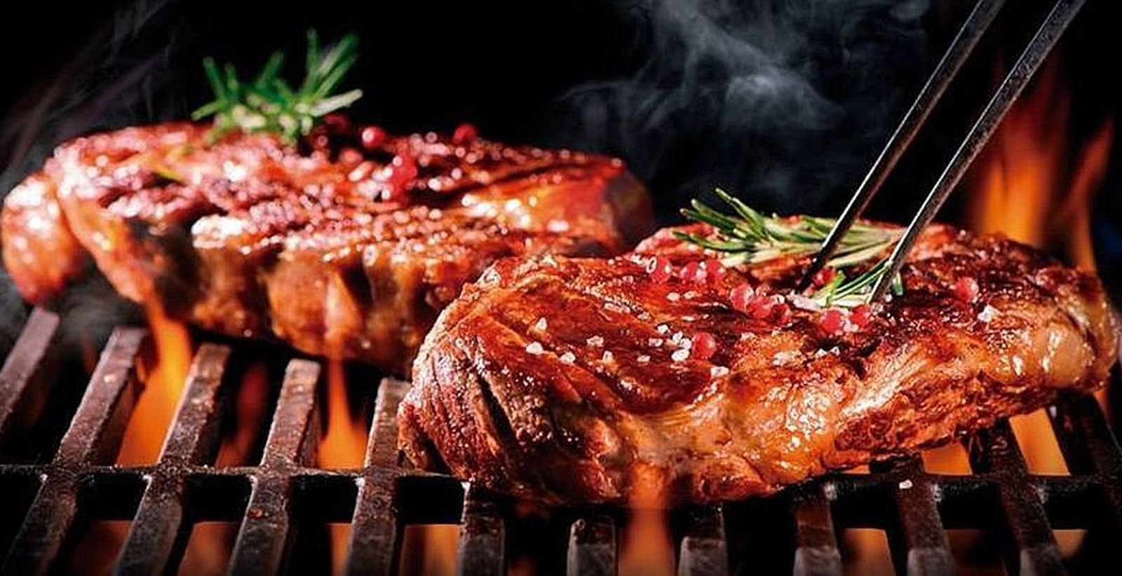 Carne a la brasa en El Quinqué