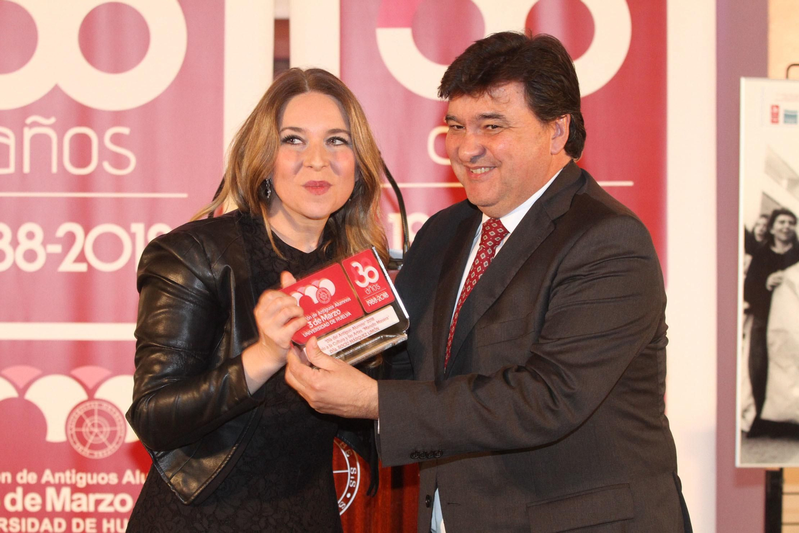 Imágenes de la entrega de premios de la asociación de antiguos alumnos 3 de Marzo en La Merced