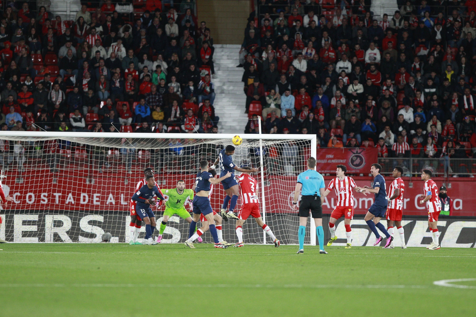 Las mejores imágenes del partido U.D. Almería-Atlético de Madrid