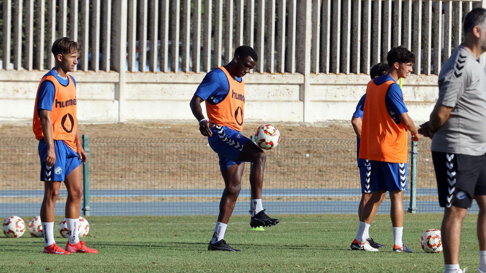 Las fotos del primer entrenamiento de la pretemporada 2025 del Xerez DFC