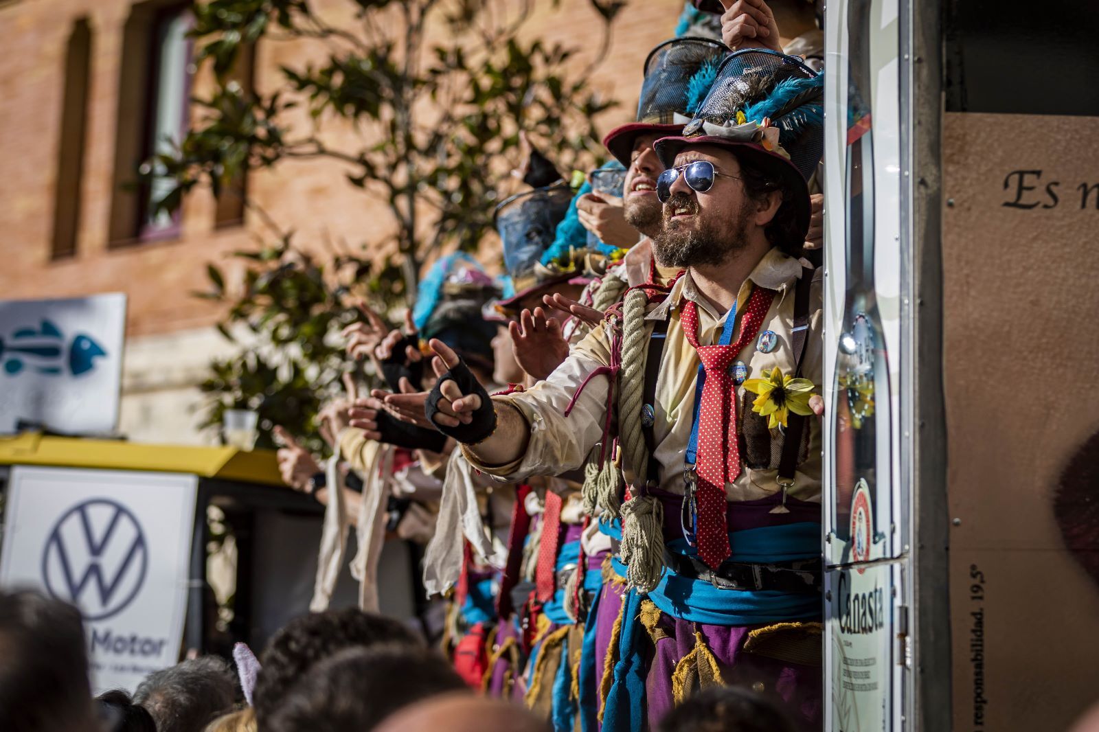 Las imágenes del Domingo de Piñata del Carnaval de Cádiz 2023.