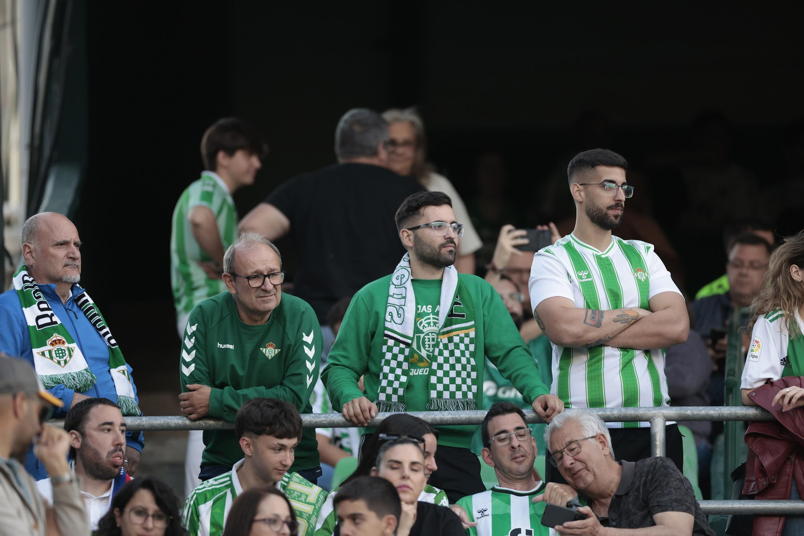 Búscate en las fotos del Betis - Osasuna