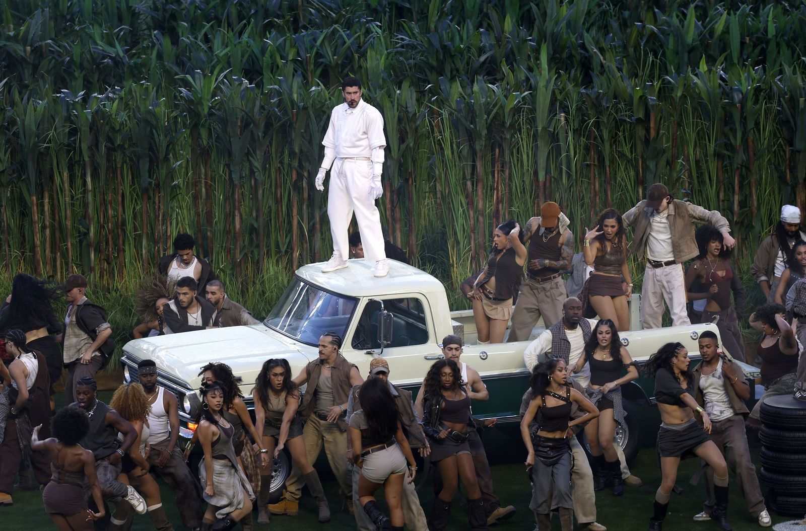 Las mejores fotos de la Super Bowl con la actuación de Bad Bunny